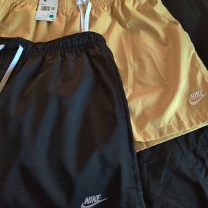Combo Pack - Nike Essential Woven Shorts